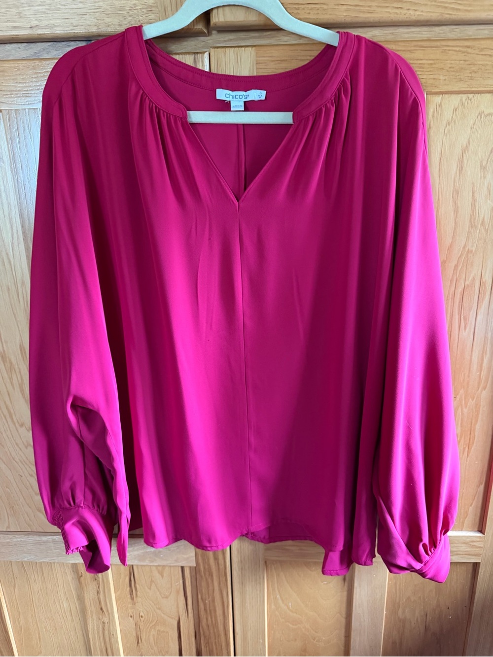 Chico's Bright Fuchsia V-Neck Long Sleeve Blouse